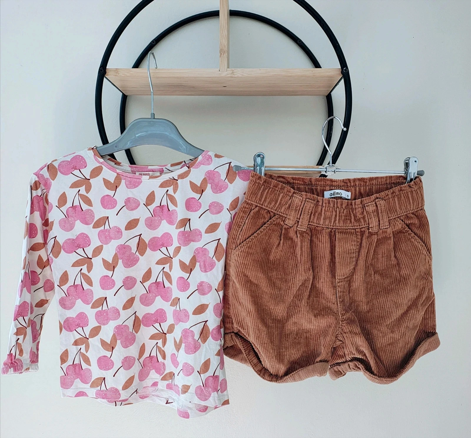 5 ans ensemble teeshirt dpam du pareil au même et short côtelé Gémo